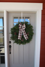 Load image into Gallery viewer, Festive Plaid 32&quot;