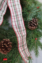 Load image into Gallery viewer, Happy Plaid 24&quot;