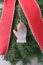 Load image into Gallery viewer, Cozy Christmas Swag