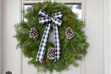 Load image into Gallery viewer, Farmhouse Plaid 24&quot;