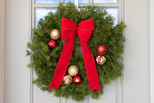 Load image into Gallery viewer, Classic Christmas 24&quot;